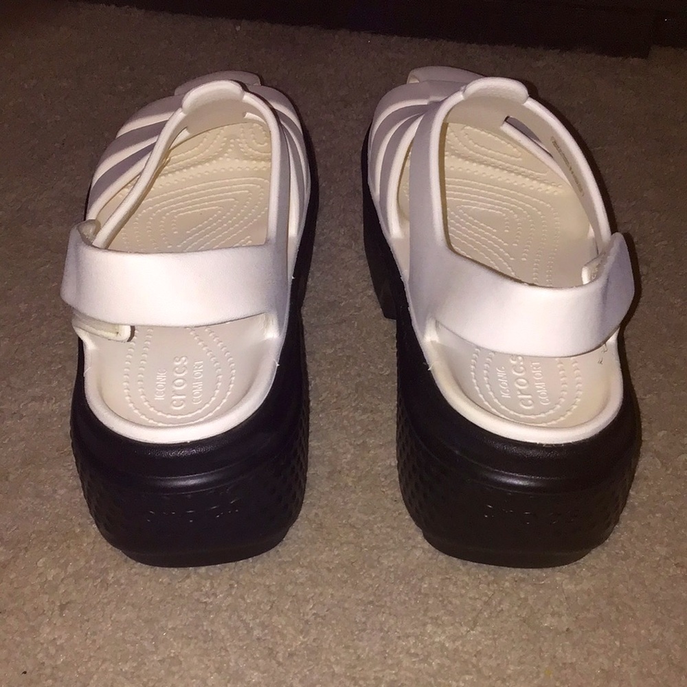 Crocs White Strappy Platform Sandals with Black Sole - Picture 3 of 6